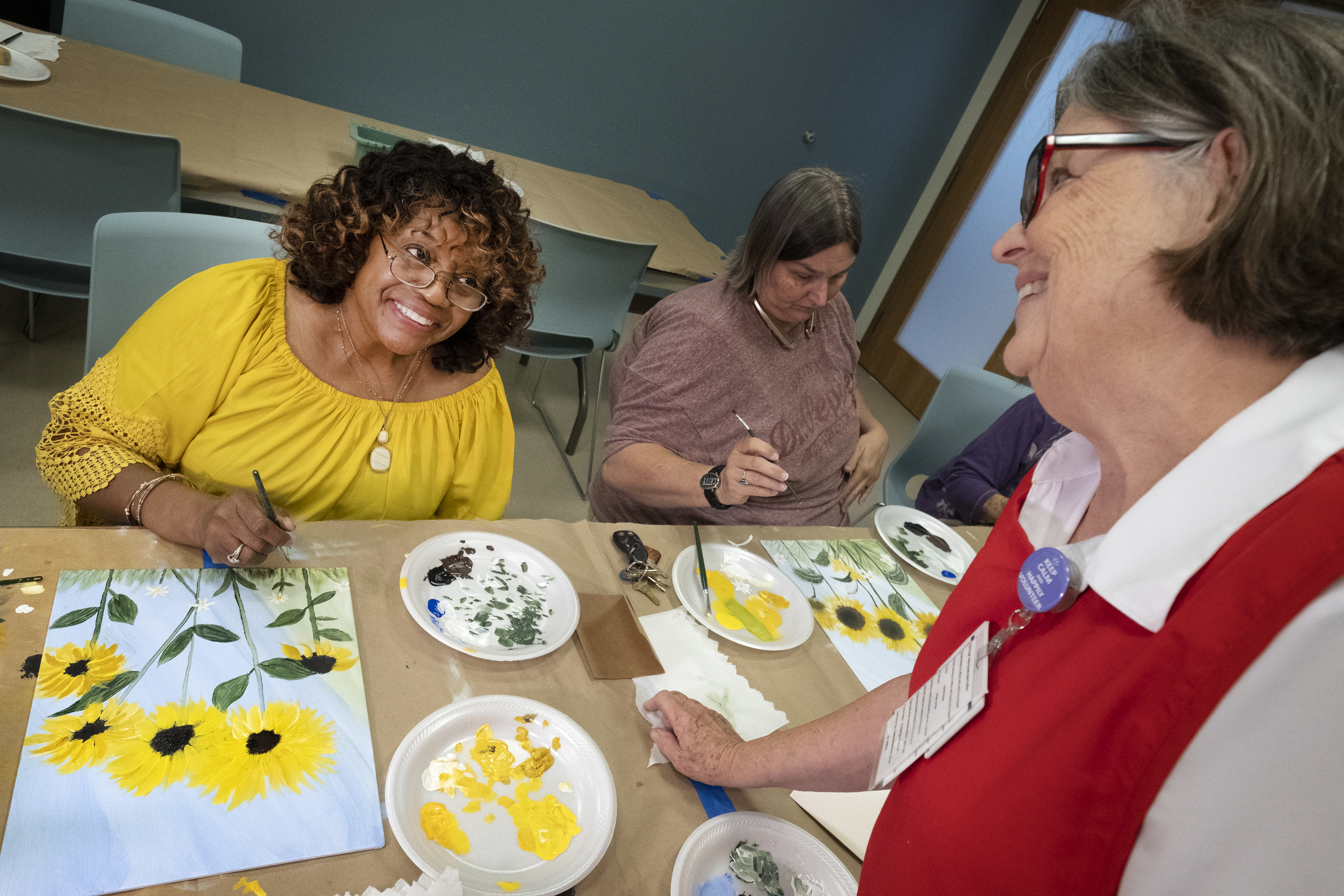 American Hospital Association Honors Volunteer-Led Art Therapy Program