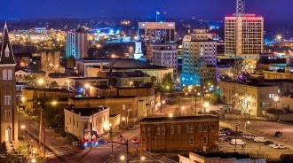 Night view of the city of Macon